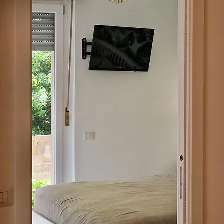 Leo's Aparment 利多迪费尔莫